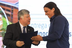 ESR_8962